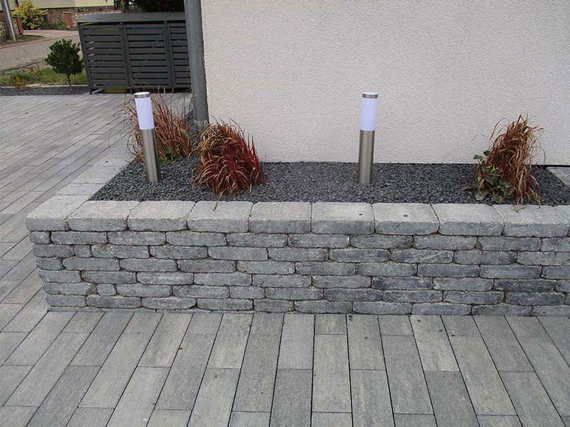 ANTIK MAUER GEK. BASALT