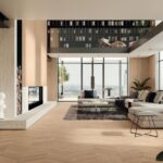 Die erste Feinsteinzeugkollektion mit natürlicher Eichenoptik, die in Zusammenarbeit mit dem Holzspezialisten Itlas entwickelt wurde.